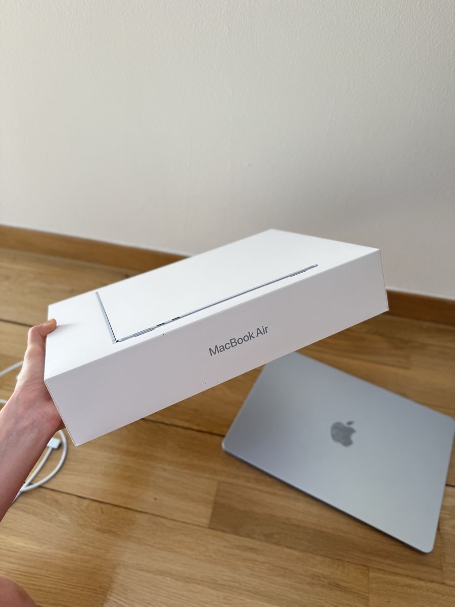 Apple Notebook: MacBook Air M4 16Go 2025 – Nuovo (secondo la descrizione) da Genève venduto da Oleksandr_01 4