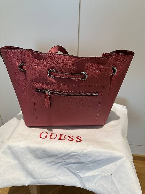 Borse da donna: Guess Bucket Bag - neu & unbenutzt – Usato da Emmenbrücke venduto da tha_8vtq 1