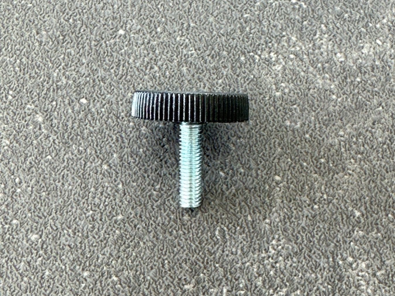 Altri mobili: 6x M5 x 20mm Stellschraube mit Kunststofffuss – Nuovo e nell'imballaggio originale da Affeltrangen venduto da admar