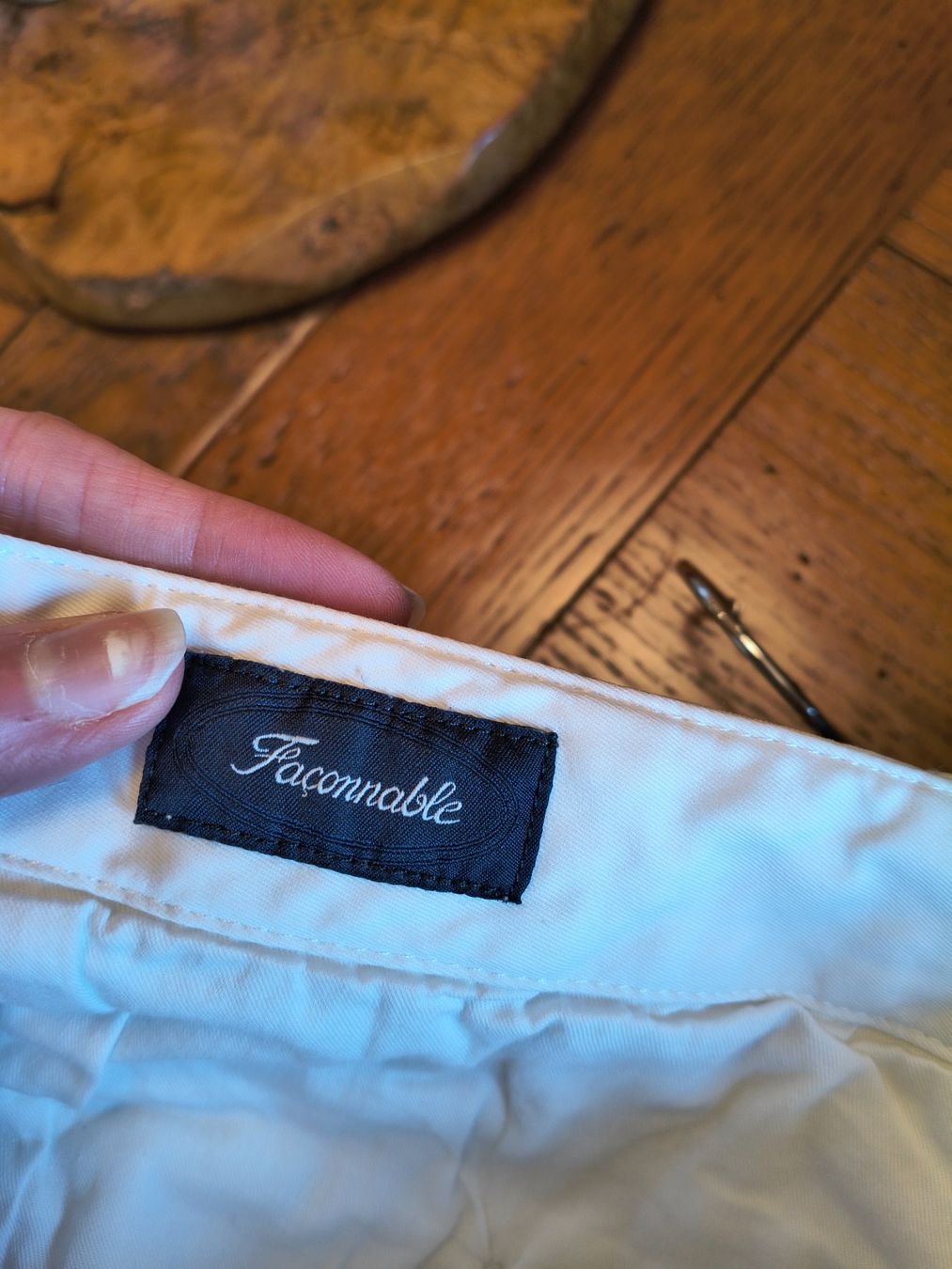 Façonnable Hosen: Façonnable Men's Beige Cargo Shorts Size 52 – Gebraucht aus Villars-sur-Ollon von VicJ 6