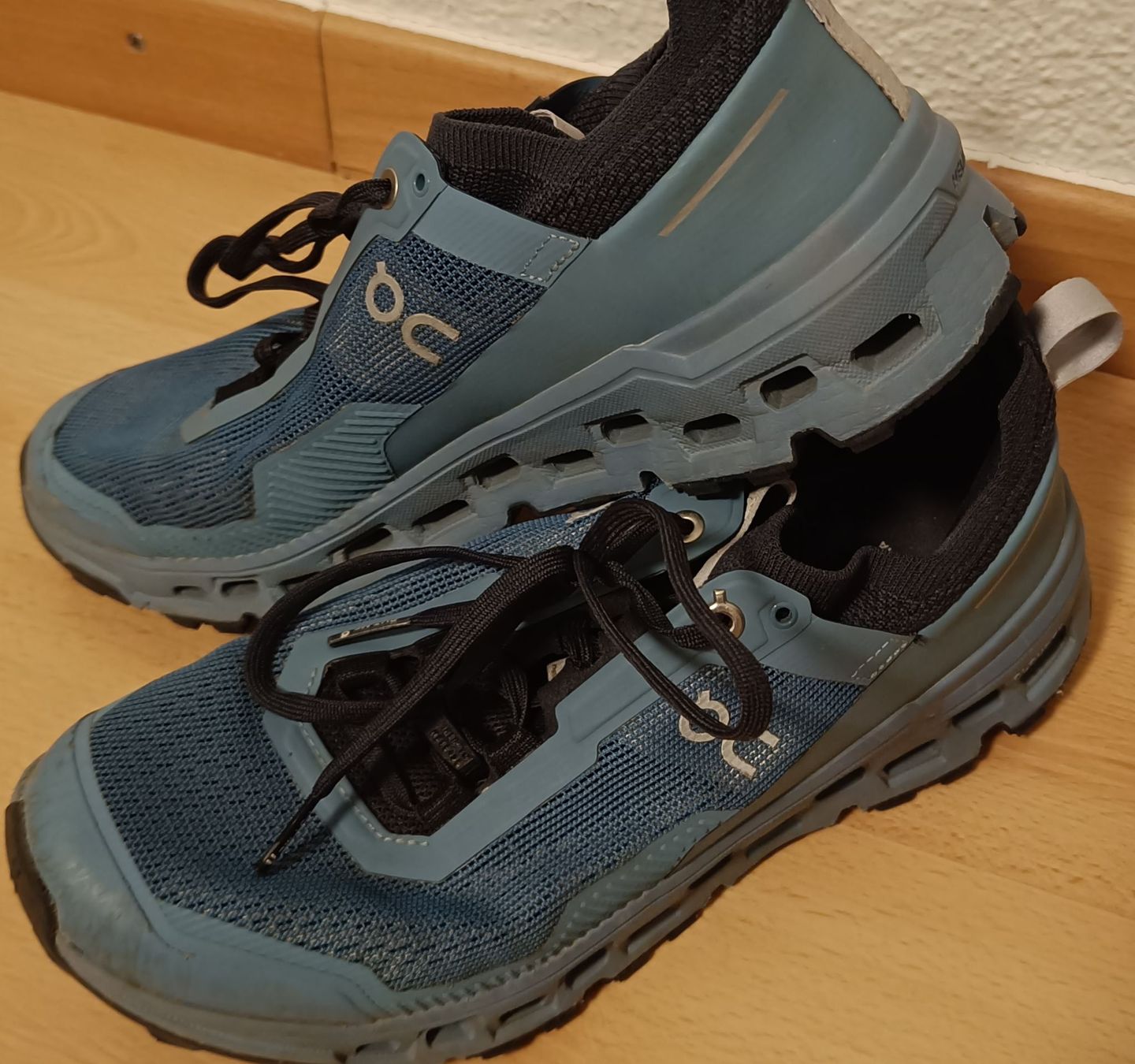 On Scarpe da uomo: On Cloud Schuh blau Grösse 40.5 – Usato da Sursee venduto da odracir.. 1