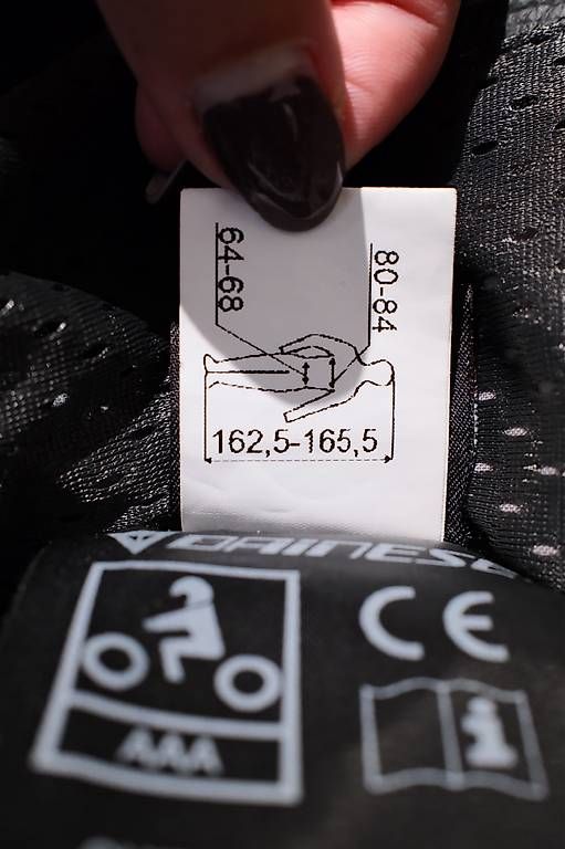 Completi, tute sportive e funzionali: Dainese Lederkombi 2 teiler  – Usato da Rickenbach LU venduto da MartinaW. 3