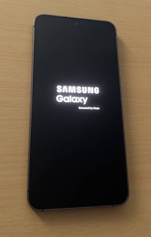 Telefoni cellulari / Smartphones: Samsung Galaxy s24  – Usato da Gränichen venduto da mic_8rdx 2