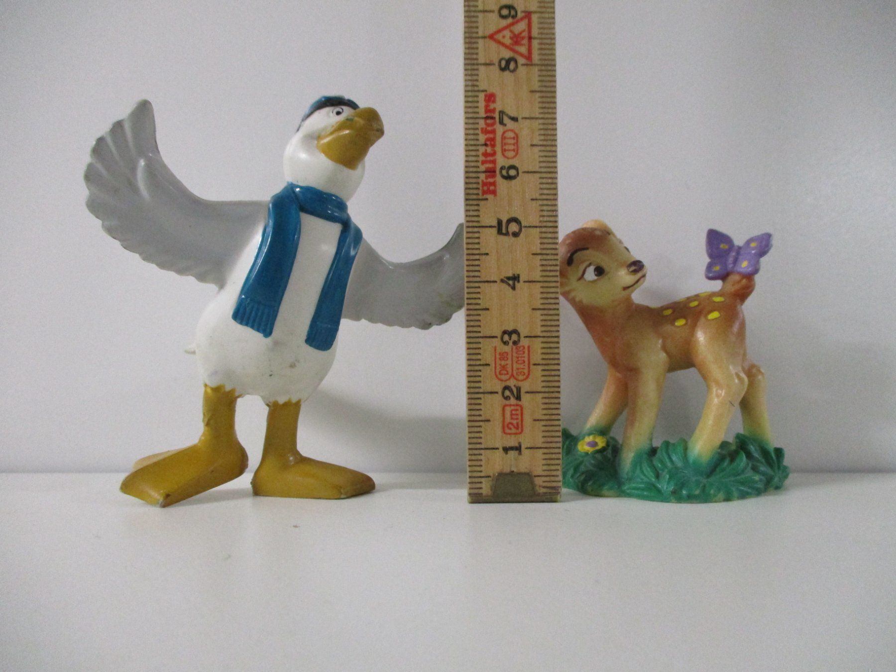 Statuette: Albatros Wilbur und Bambi – Usato da Rothrist venduto da blechdosen 3