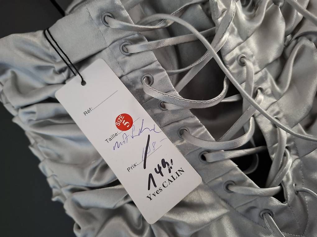 Kleider: Silbernes Kleid 38/40 – Gebraucht aus Dielsdorf von cmo_c6hy 3