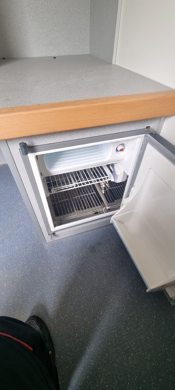 Contenitori edile: Shelter, Wohncontainer, Wohnkabine – Usato da Laupen BE venduto da cla_k82n 7