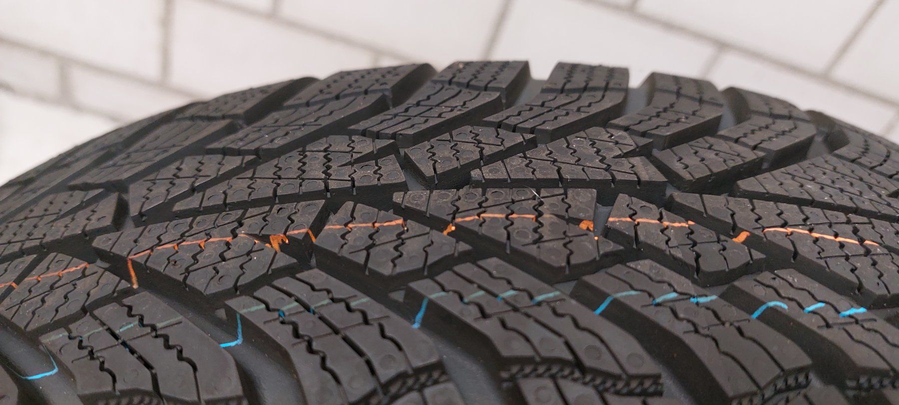 Ford Pneumatici & Ruote complete: FORD Winter Kompletträder – Usato da Ettingen venduto da Bike-Your-Life 4