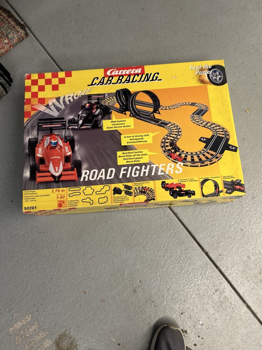 Carrera Rennbahnen: Carrera Car Racing Road Fighters  – Defekt aus Bellinzona von Yoichi