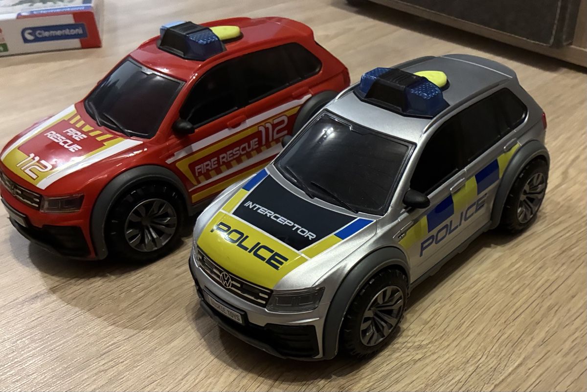 Dickie Toys Giocattoli: Feuerwehr & Polizei Auto mit Light- and Soundeffekt – Usato da Mitlödi venduto da meyer-sabrina 1