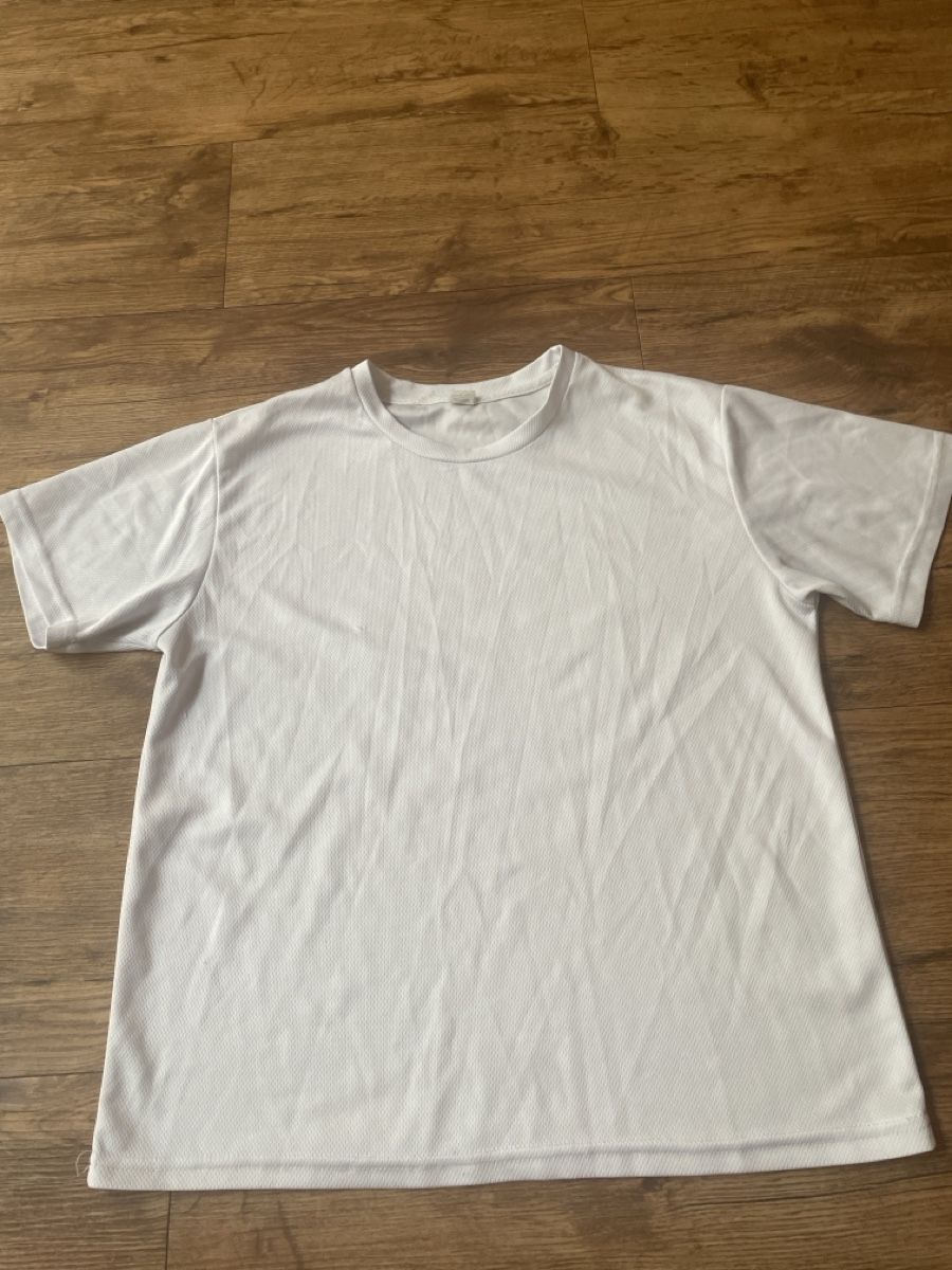 T-shirts: T-Shirt – Neuf (Voir description) à Unterseen par Panini56
