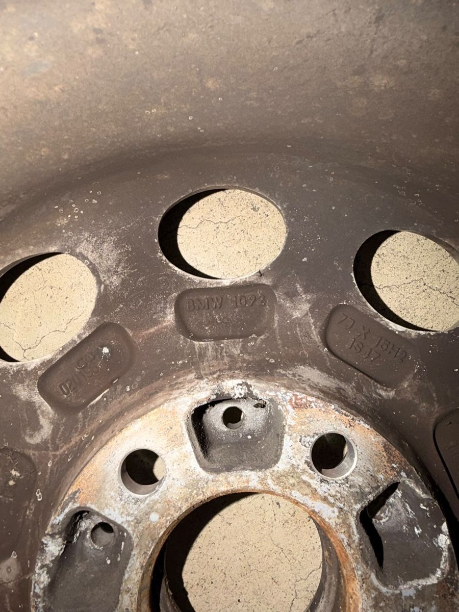 BMW Cerchioni: 4 FELGE BMW OLD TIME – Usato da Klingnau venduto da amr_tgq7 1