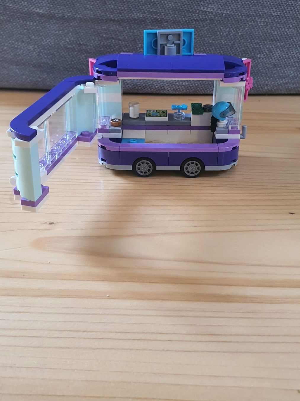 Lego Kit di costruzioni: LEGO Friends 41332: Emma's mobiler Kunststand – Usato da Studen BE venduto da Silvercity26 7
