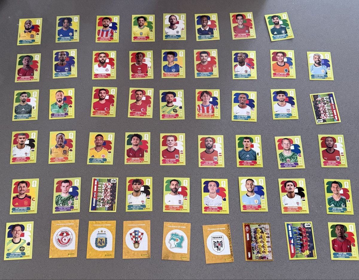Panini Carte collezionabili: 53 Panini Sticker (6 Gold) – Nuovo (secondo la descrizione) da Wallisellen venduto da MoPo00