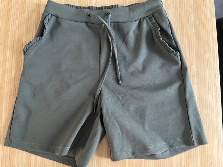 Damen Shorts grün Grösse XS Neu