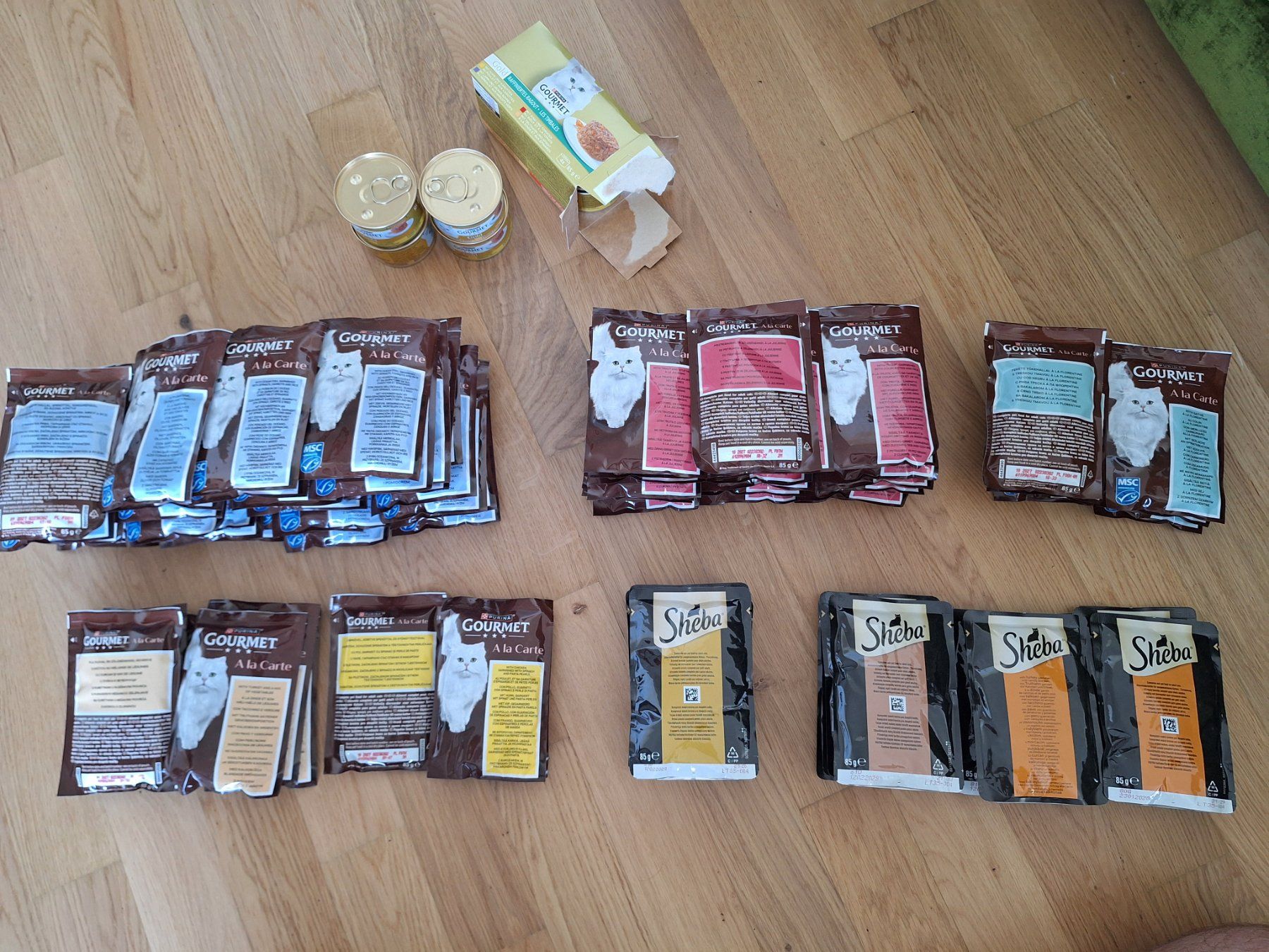 Futter: Katzenfutter verschiedene Sorten – Neu und originalverpackt aus Zürich von luk_pvx2
