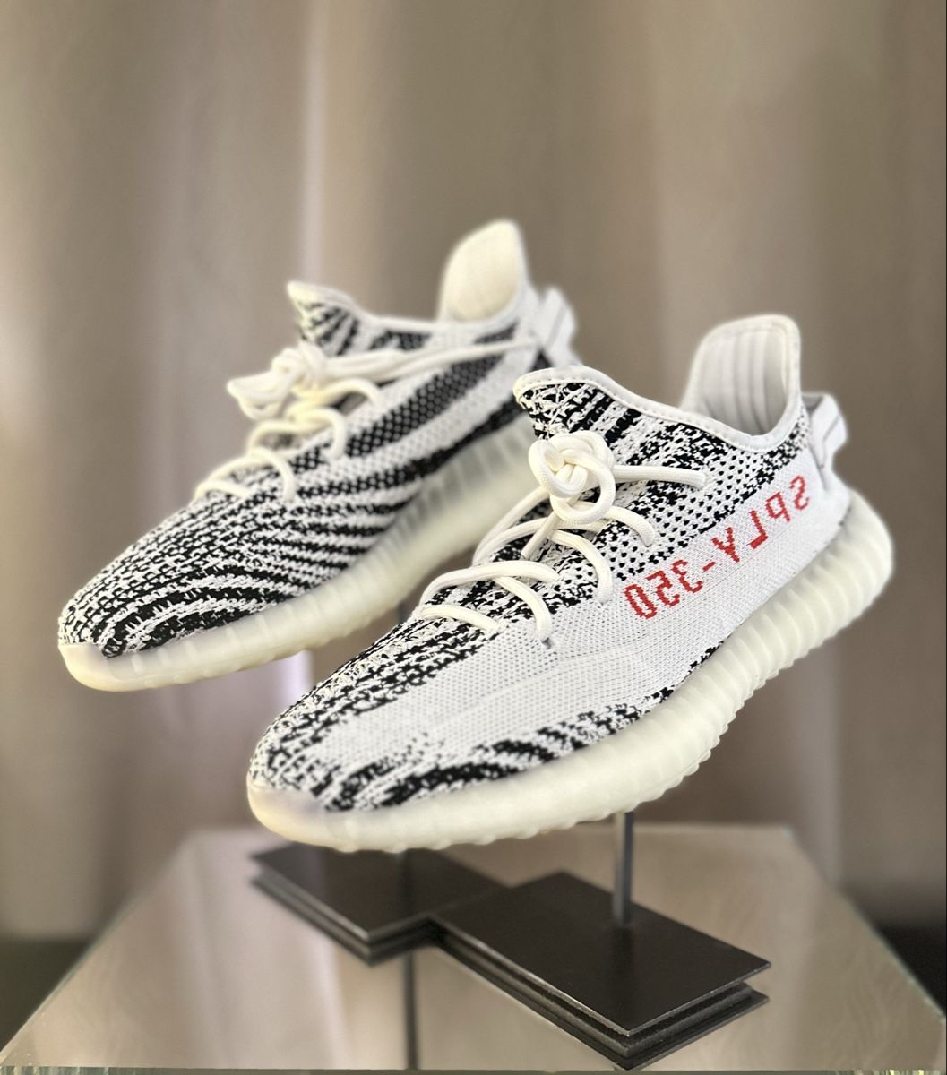 Adidas Scarpe da uomo: Adidas Yeezy V2 – Nuovo (secondo la descrizione) da Zürich venduto da euthen89