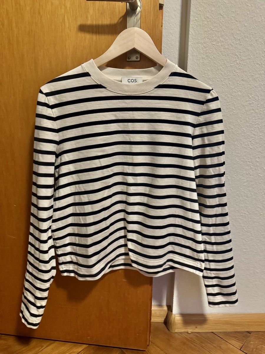 Cos Top: COS striped top – Usato da Basel venduto da rut_5mx2