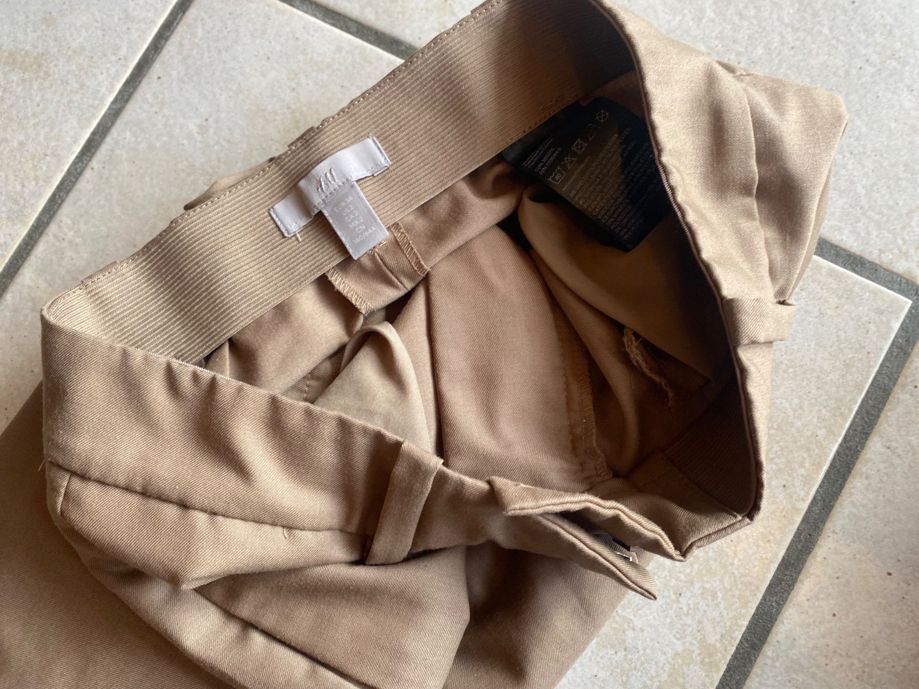H&M Pantaloni: Pantalon 34 H&M brun clair – Usato da Orpund venduto da Mary8972 5