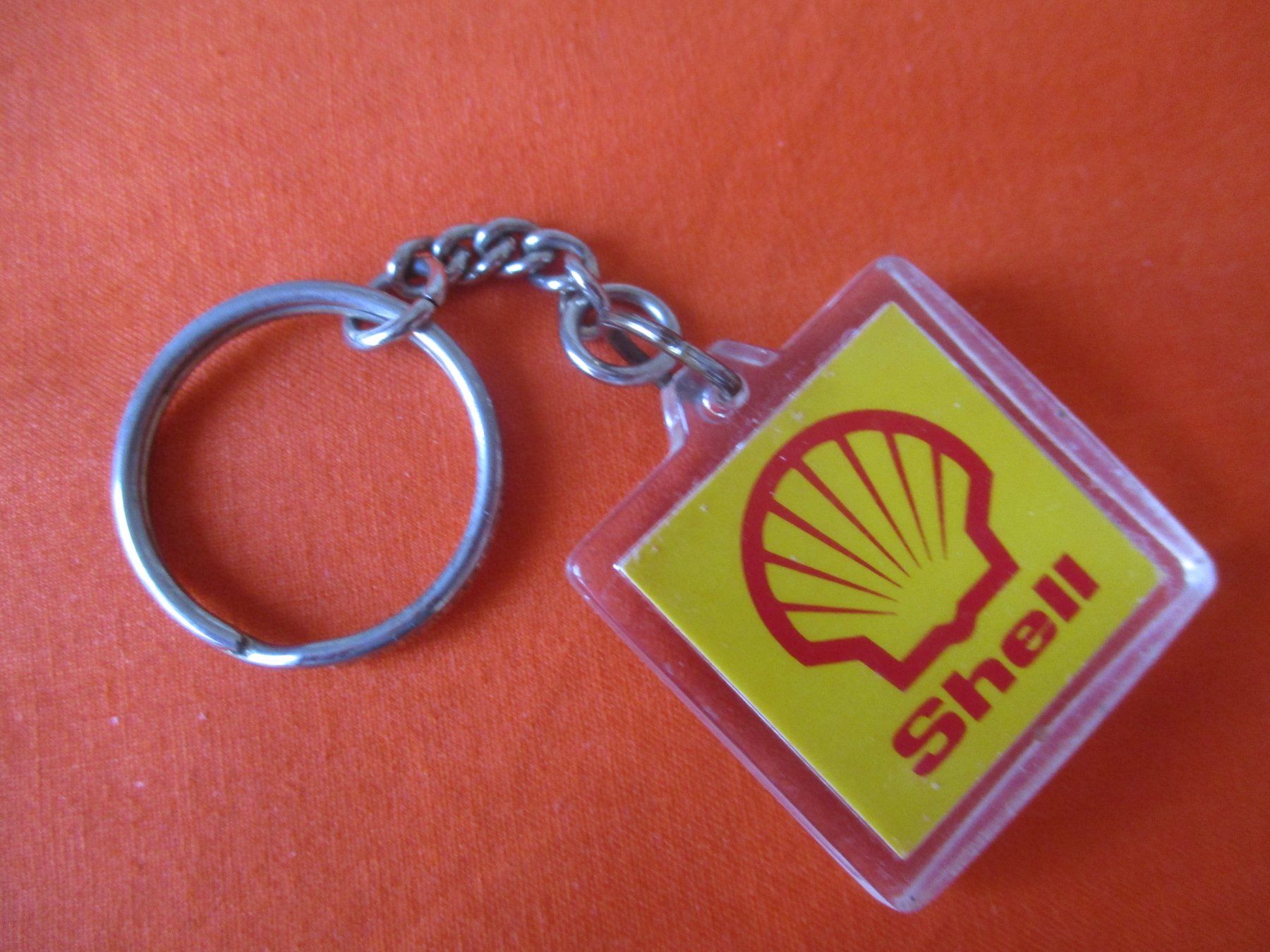 Schlüsselanhänger & - bänder: Schlüsselanhänger Shell – Gebraucht aus Birsfelden von alles-muss-raus