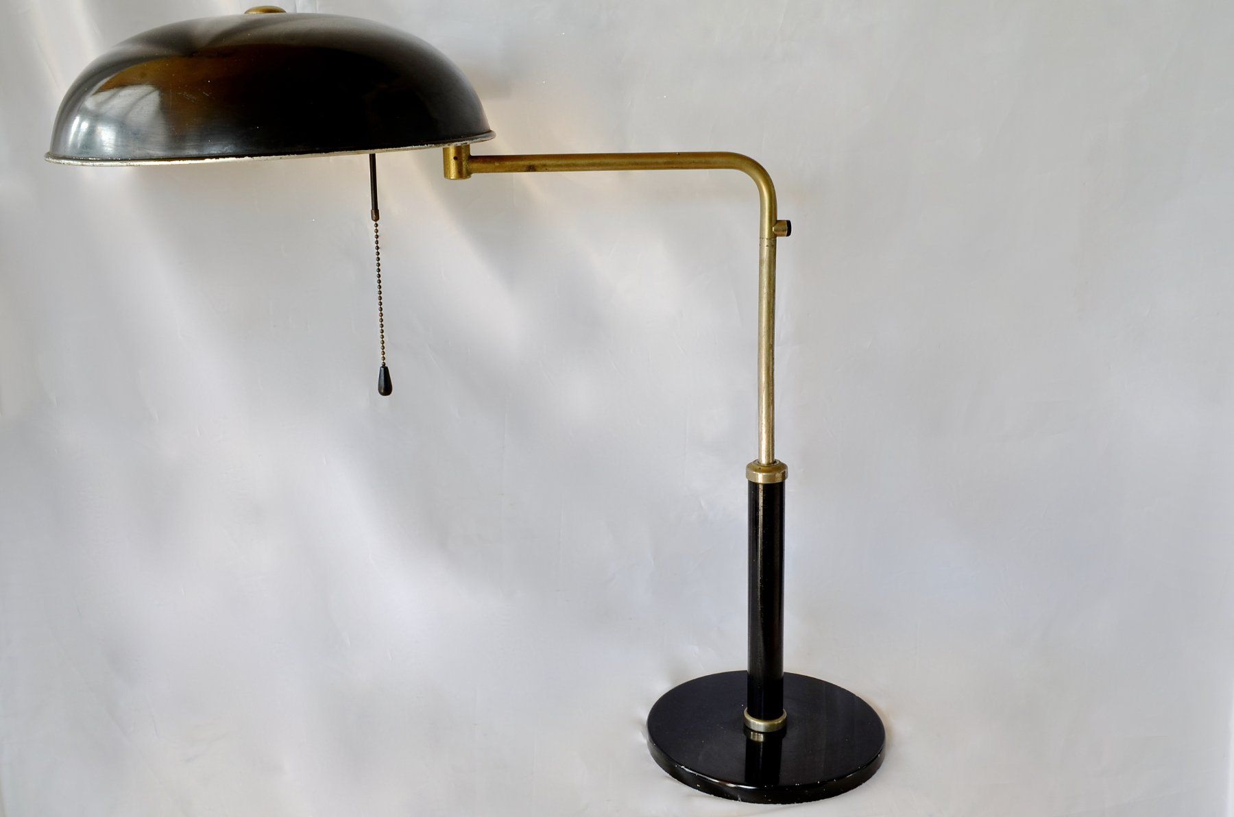 Amba Lampade: Bauhaus AMBA Original-Tischleuchte, um 1930. – Usato da Meilen venduto da glenbeigh 4