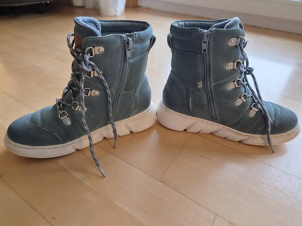 Bench Scarpe per ragazze: Bench Winterschuhe, Gr.33 – Usato da Russikon venduto da i_laura 2