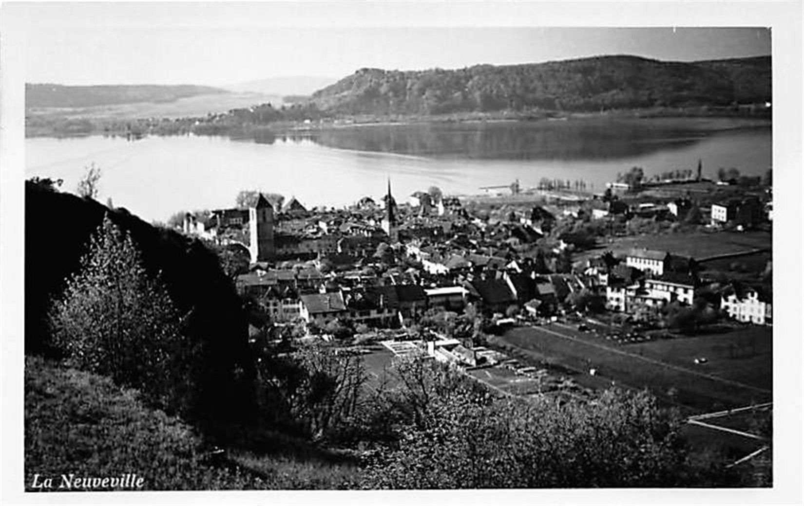Cartoline postali: La Neuveville – Usato da Ottikon b.Kemptth. venduto da Neptun1974