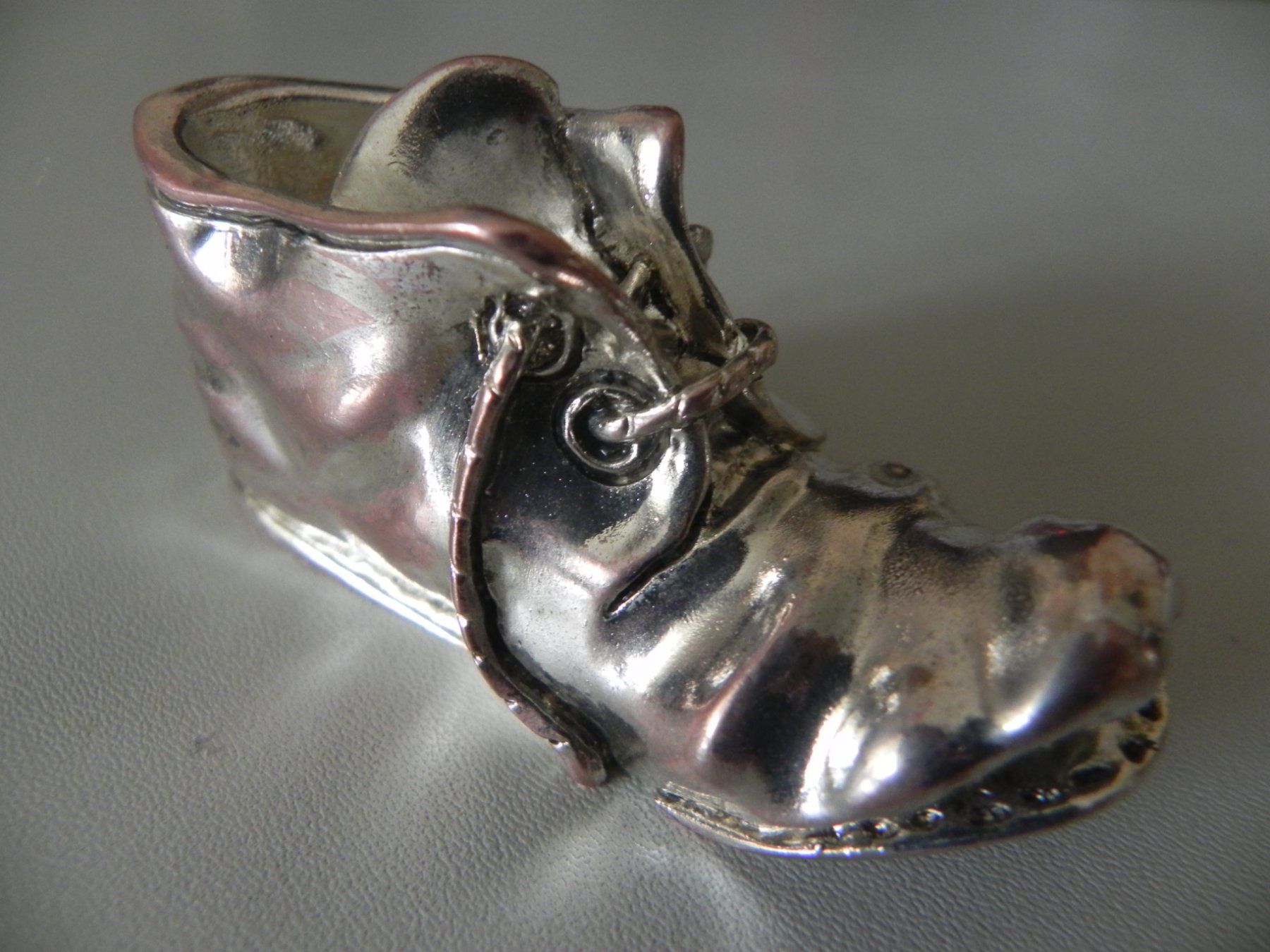 Statuette: Silber Figur: alter Schuh (versilbert?) – Usato da Minusio venduto da Lory64