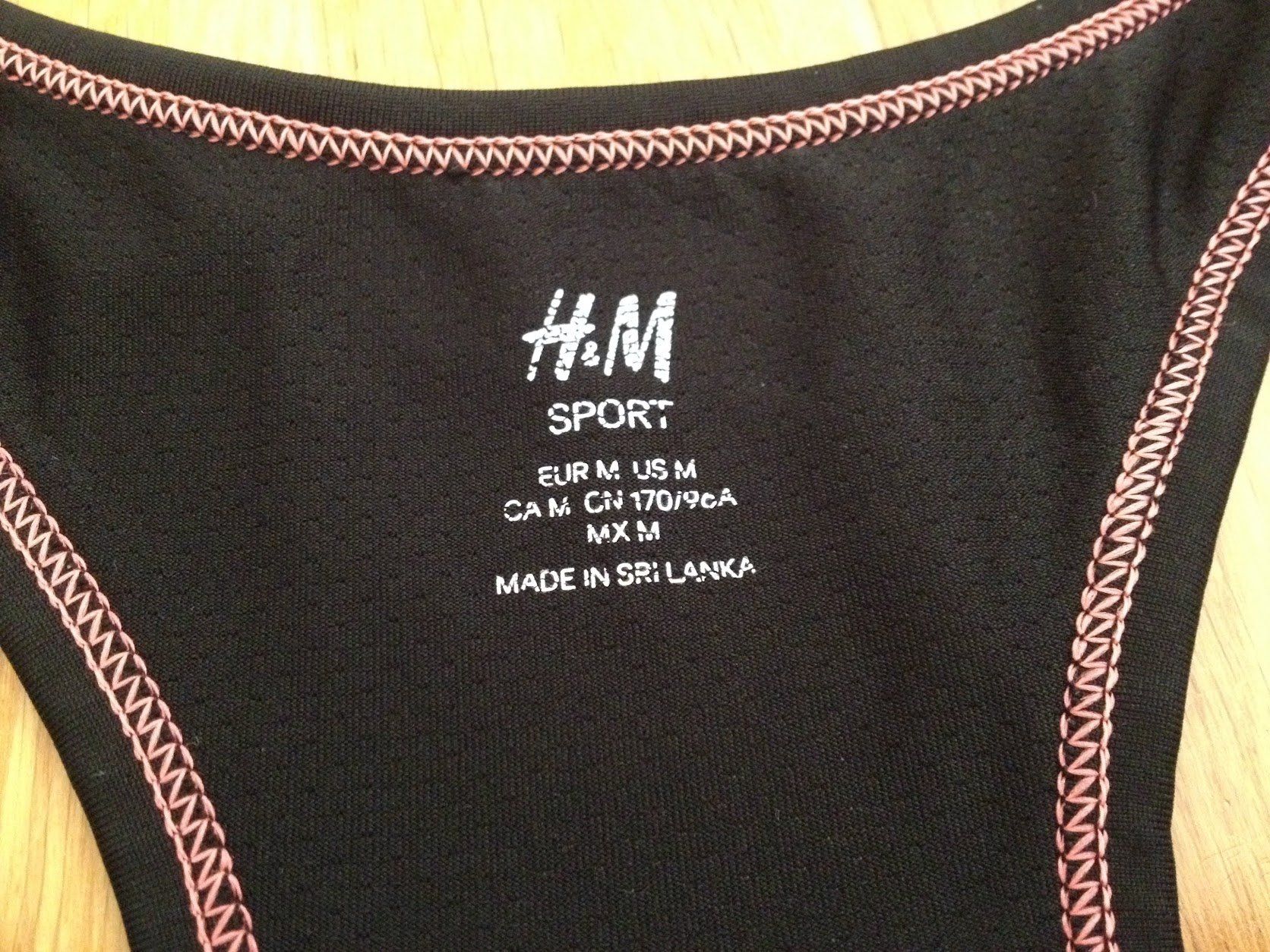 H&M Top: Sport Top – Usato da Dübendorf venduto da Fip05 1