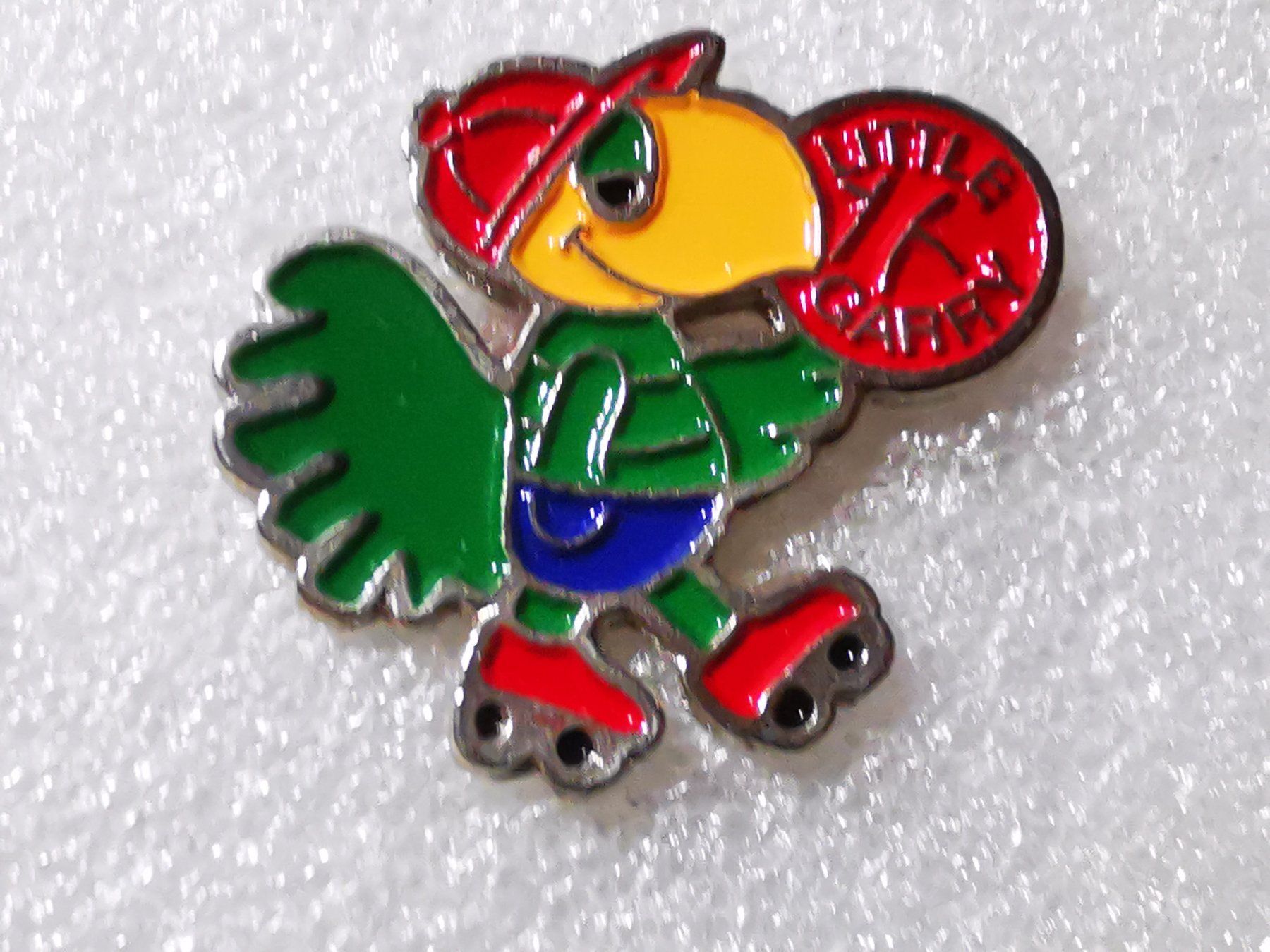Plaketten & Abzeichen: Ansteckpin 126: Little Garry – Gebraucht aus Oppligen von Pin-Fall-Shop