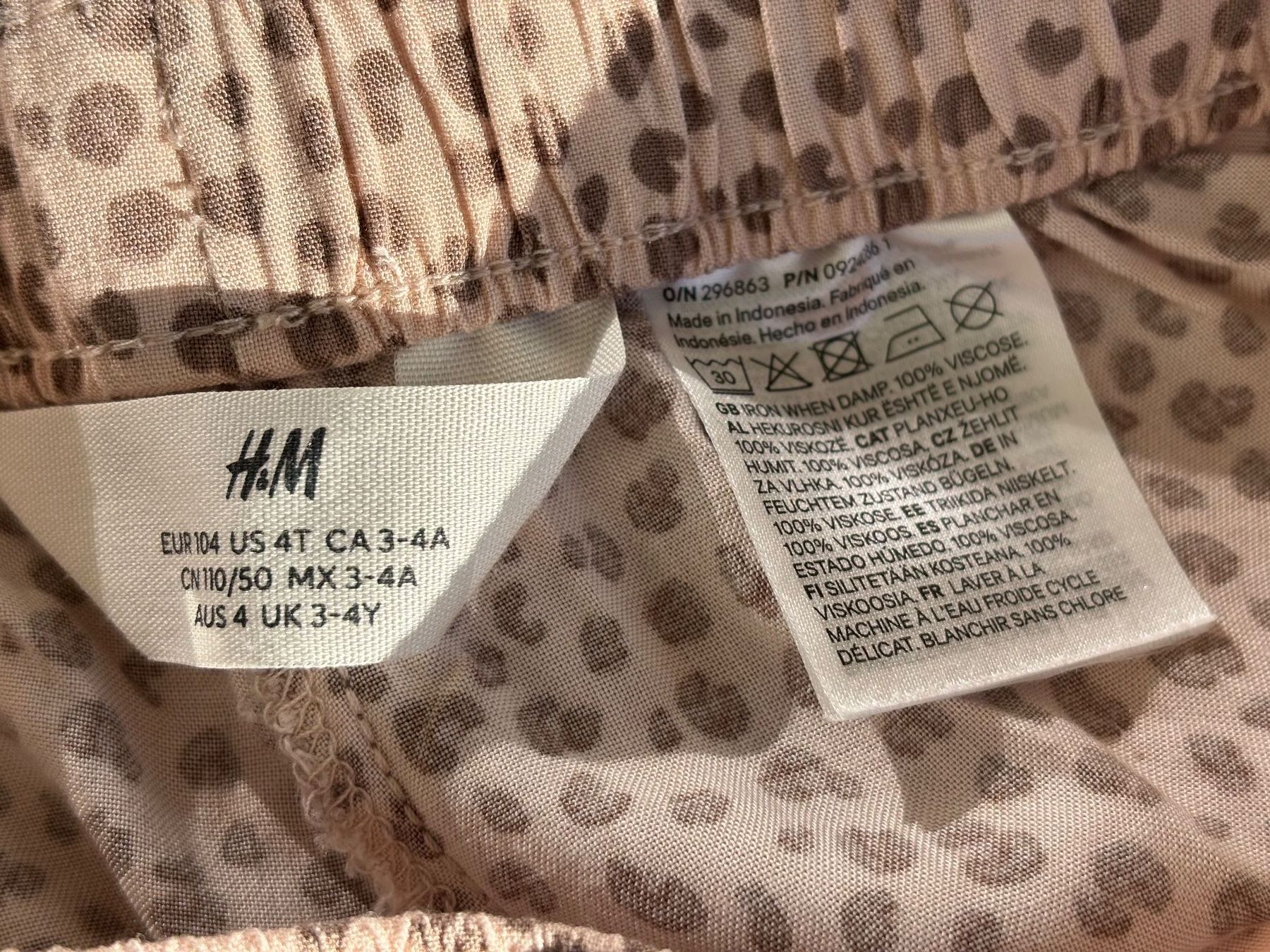 H&M Hosen: H&M leichte Stoffhose Gr. 104 – Gebraucht aus Zürich von missmodernage 4