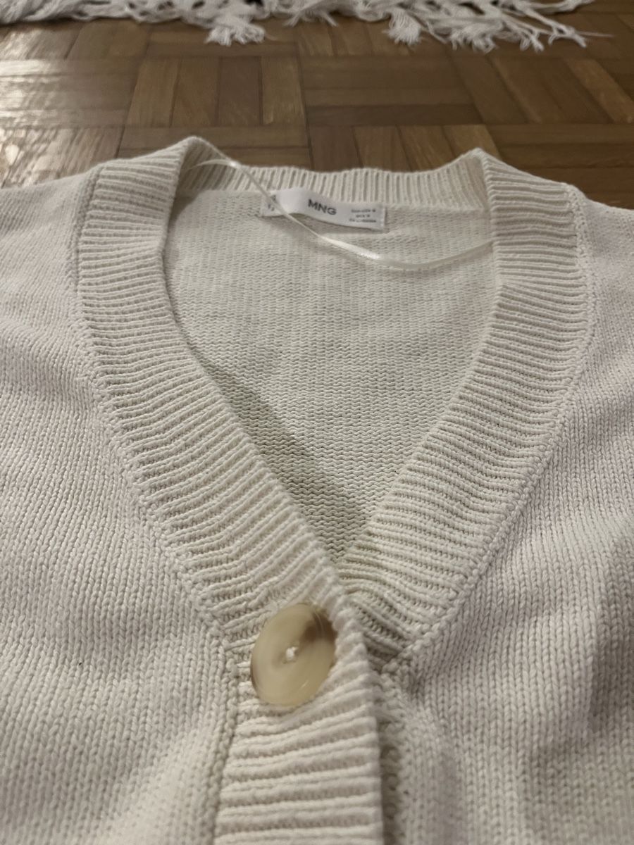 Mango Pulls & Sweat-shirts: Strickjacke Mango Gr. M Spitzenärmel 100% Baumwolle – D'occasion à Zürich par MrsWollishofen 3
