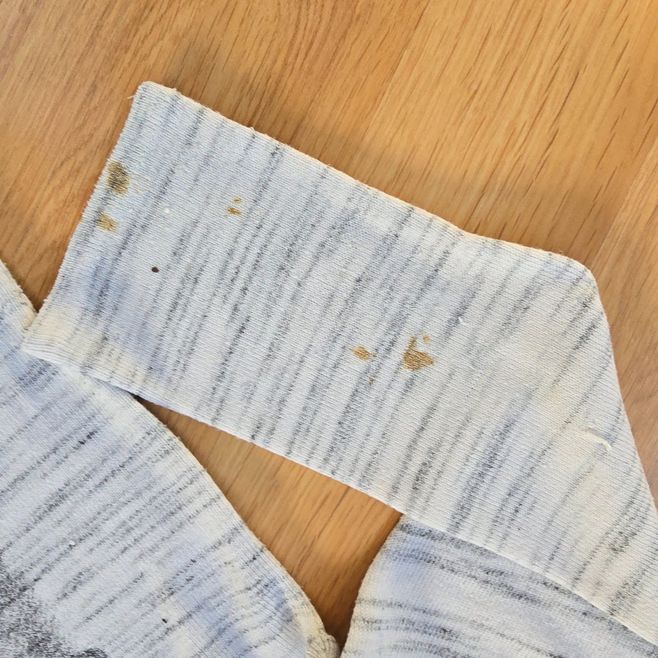Maglioni & Felpe: Pullover Gr. 122 / 128 zum Austragen – Usato da Büttikon AG venduto da Amineah 1