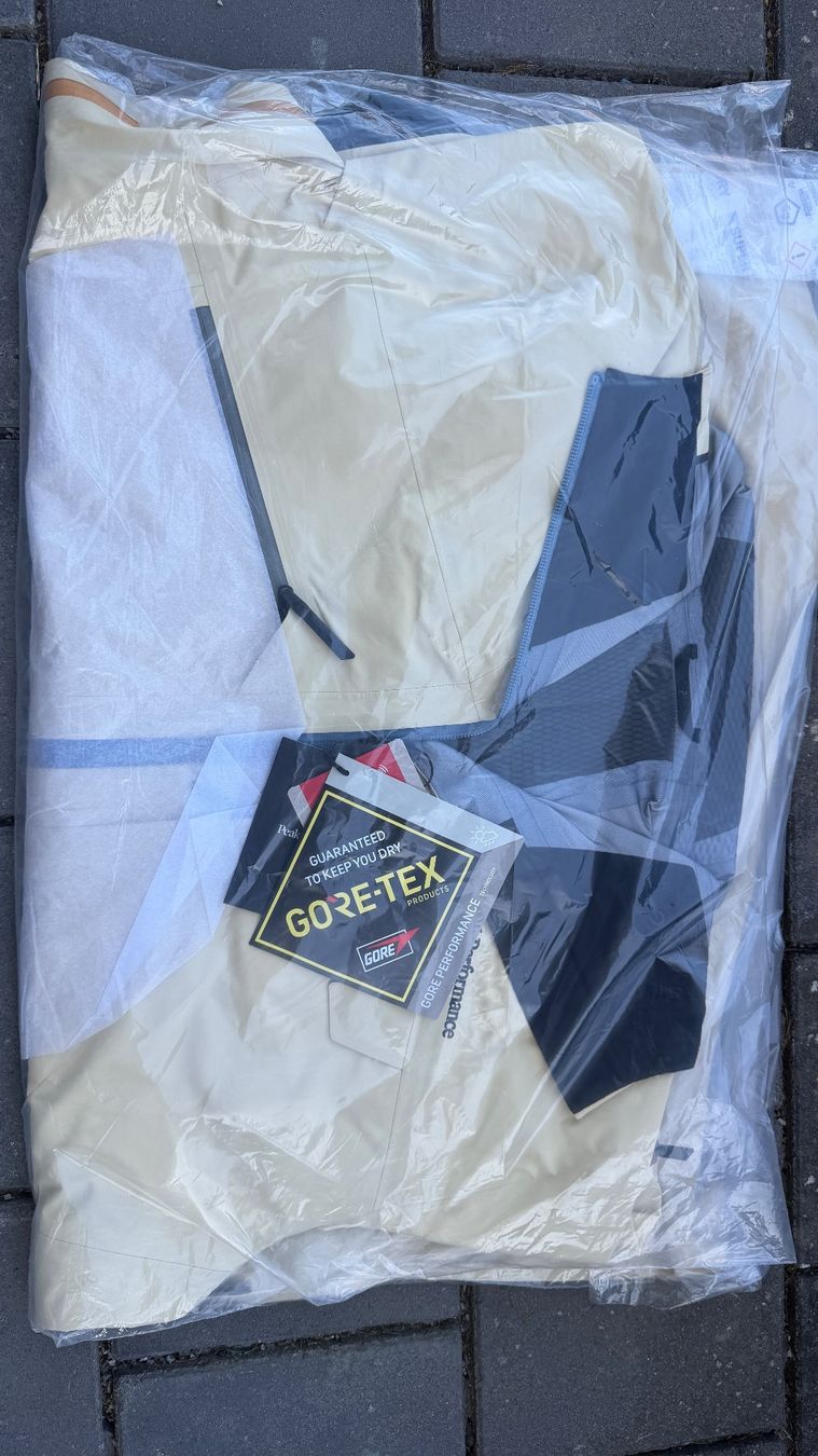 Peak Performance Giacche: GORE TEX Alpinejacke - PEAK PERFORMANCE 22 in div. Grössen – Nuovo e nell'imballaggio originale da Meisterschwanden venduto da DonITALIA 4