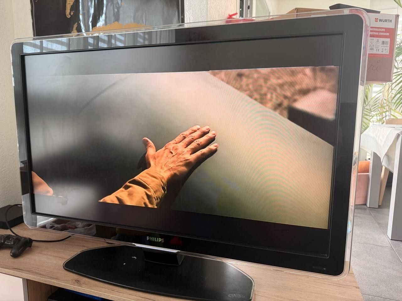 Philips Fernseher: Philips Ambilight 47" (120 cm) – Gebraucht aus Dübendorf von jor_7hs2 4