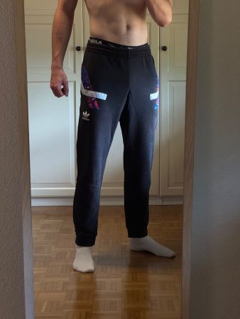 Adidas Jogginghose schwarz Grösse M guter Zustand
