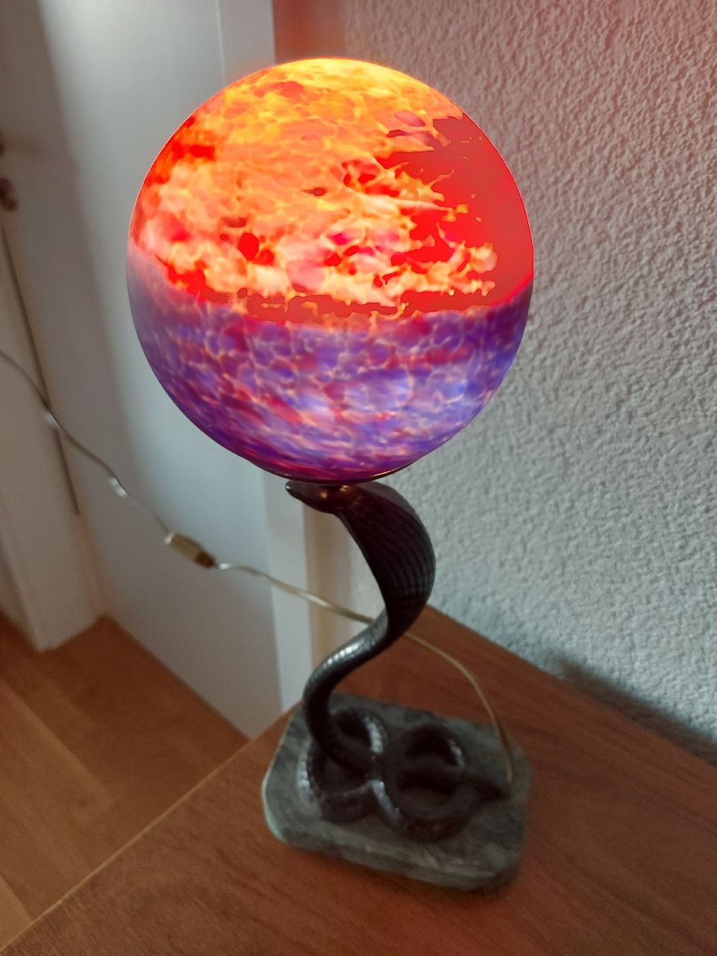 Lampade: Tischlampe Kobra aus Bronze – Nuovo (secondo la descrizione) da Ostermundigen venduto da son_vd9k 1