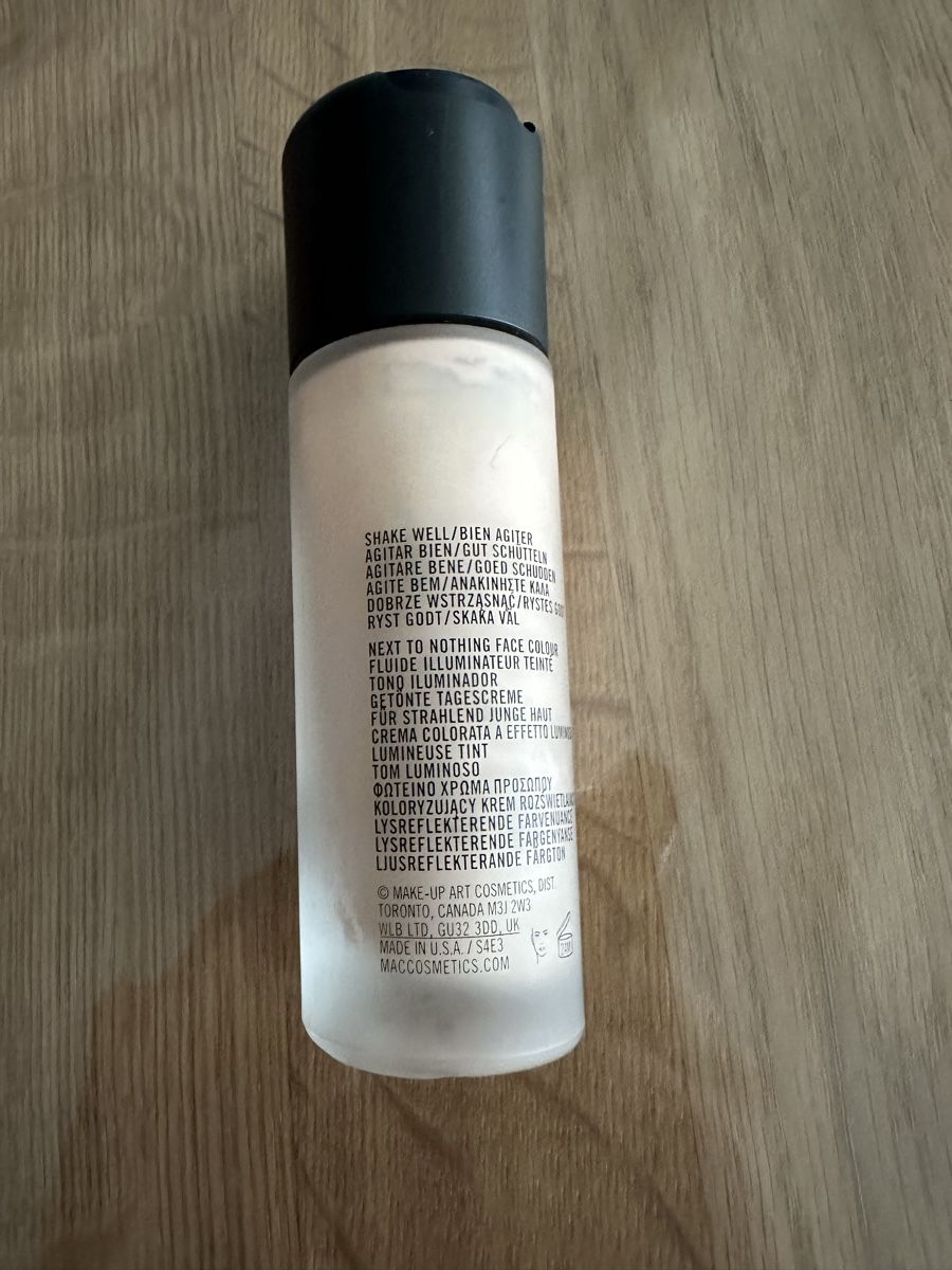 Maquillage: Mac next to nothing face colour light – D'occasion à Courgevaux par missceline5 1