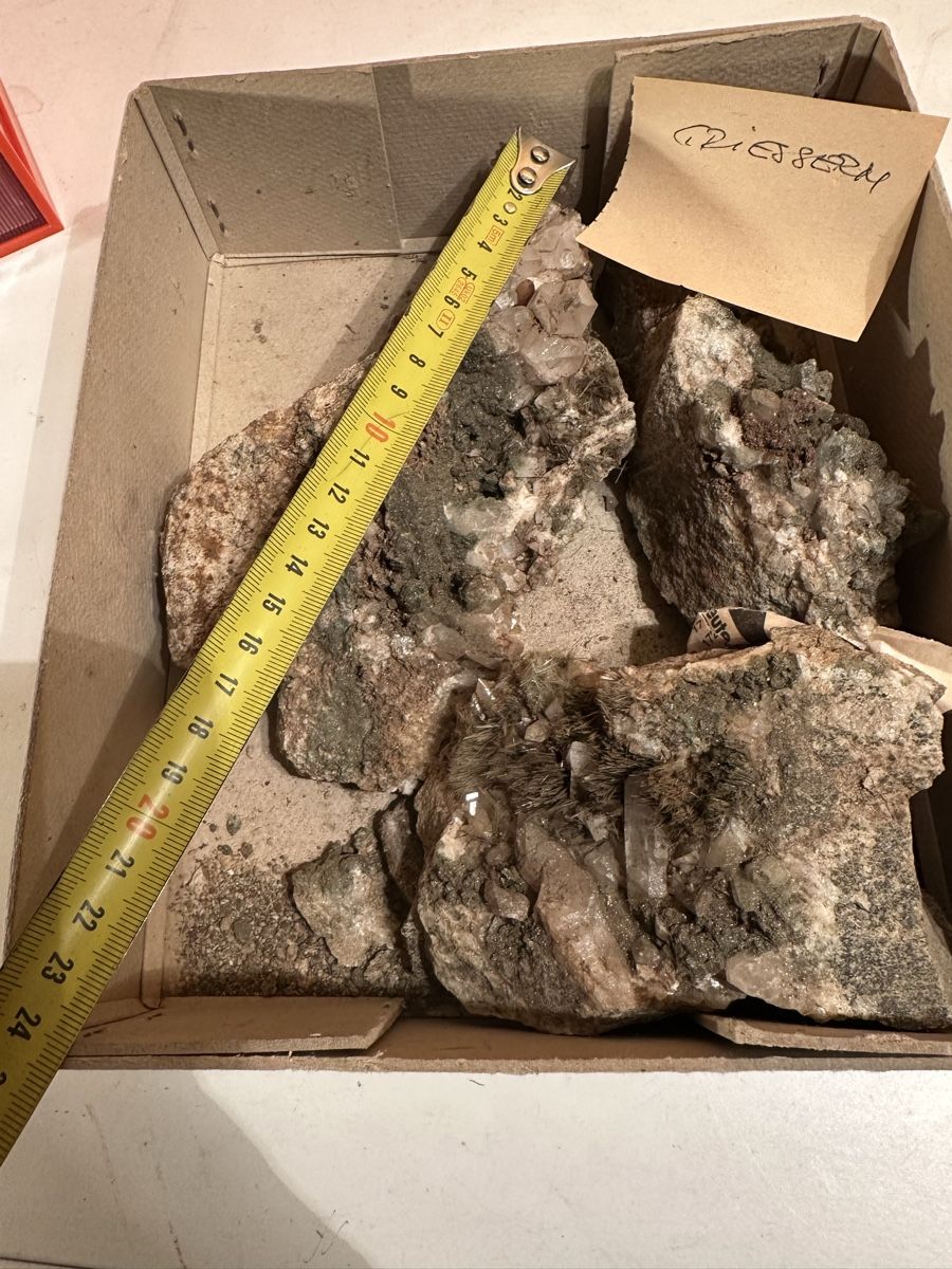Minerali & Pietre curative: Mineralien – Usato da Dietikon venduto da moradi24