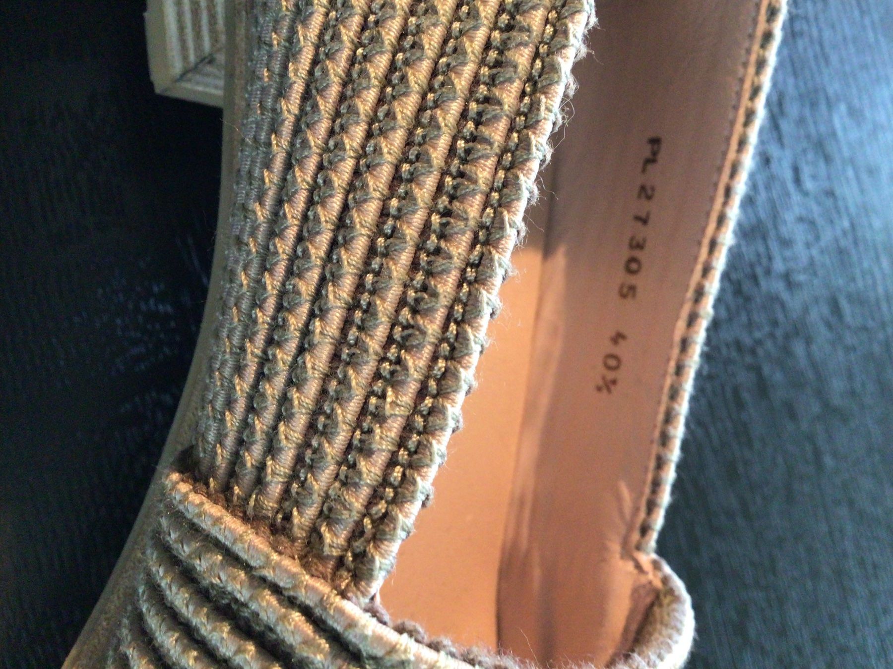 Stuart Weitzman Scarpe da donna: Original Stuart Weitzman Schuhe. Ungetragen, Gr 40.5 – Nuovo (secondo la descrizione) da Oberwil b. Zug venduto da Teemu1 2