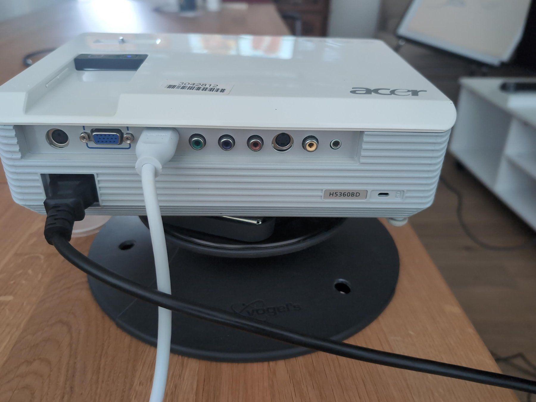 Acer Proiettori: Vidéoprojecteur Acer H5360BD – Usato da Winterthur venduto da Acrostak 1