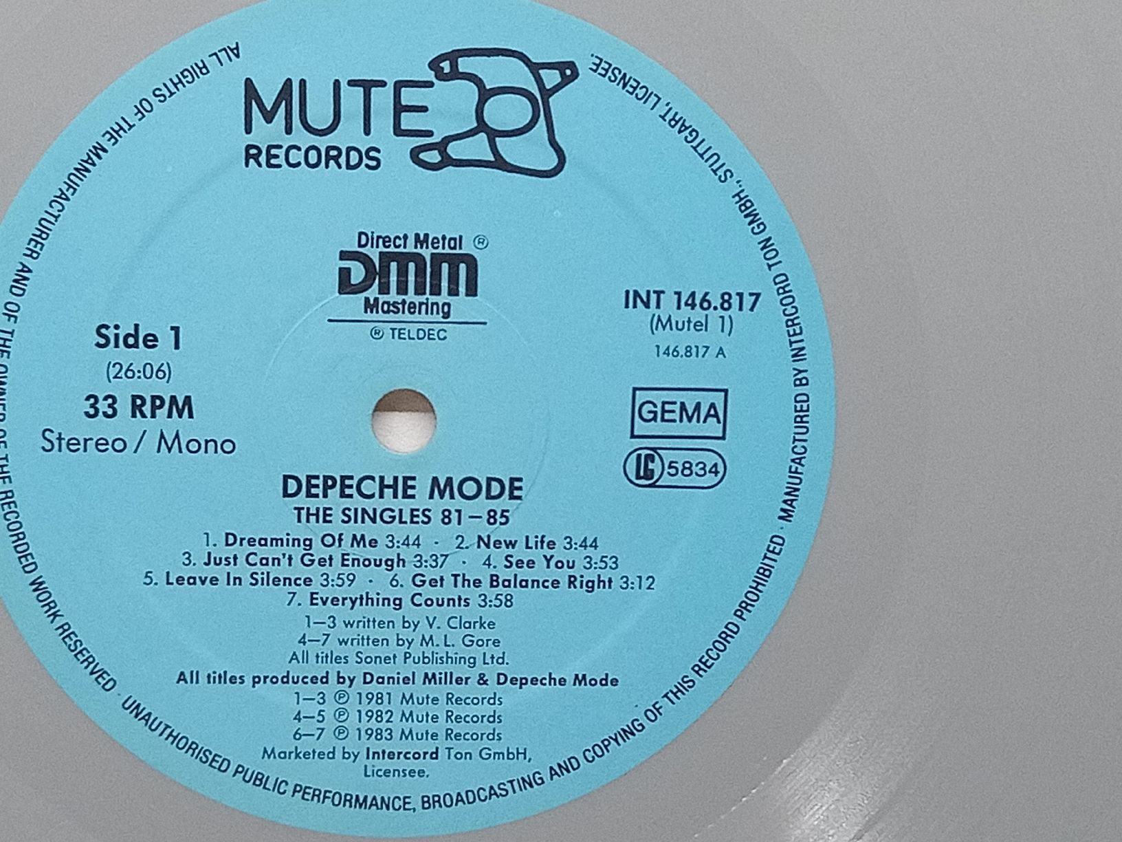 Dischi in vinile: Depeche Mode "The Singles 81-85" Graue Vinyl-LP 1985 – Usato da basel venduto da markusb07 7