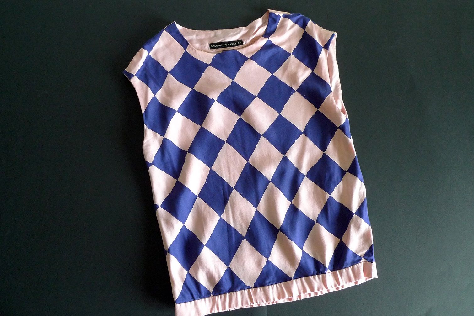 Balenciaga Top: Balenciaga Edition Top / Oberteil – Usato da Zürich venduto da Supetar 2