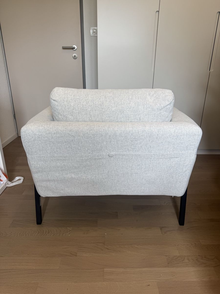 Ikea Sessel: Gemütlicher hellgrauer Sessel in top Zustand – Gebraucht aus Lachen SZ von Chiara_Rico_Nosiadek 2