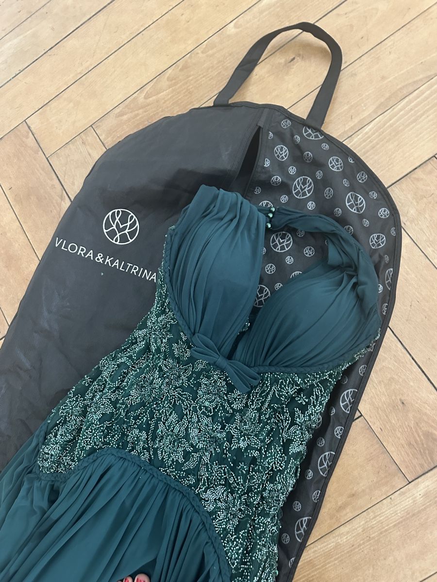 Vestiti: Vlora & Kaltrina Designer Abendkleid – Usato da Luzern venduto da w.welihodska 5