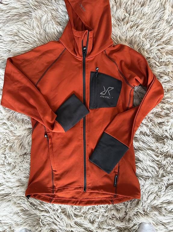 Giacche: Revolution Race Jacke Gr.L – Usato da Seedorf UR venduto da Lia_mia
