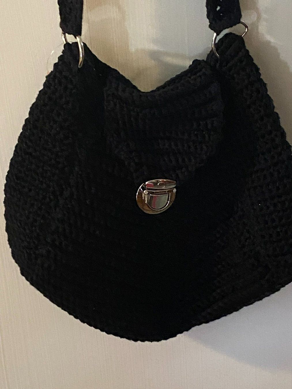 Sacs femmes: HANDTASCHE SCHWARZ,HANDGESTRICKT – Neuf avec emballage d'origine à Meienried par ManuelaBoutique 5