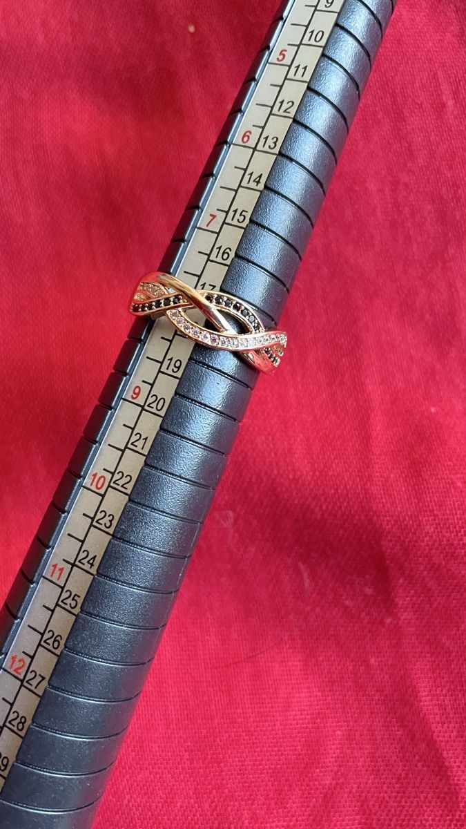 Anelli: Neu! Modeschmuck Infinity Twist Ring Grösse 8 – Nuovo e nell'imballaggio originale da Schaffhausen venduto da sun_k7nm 4