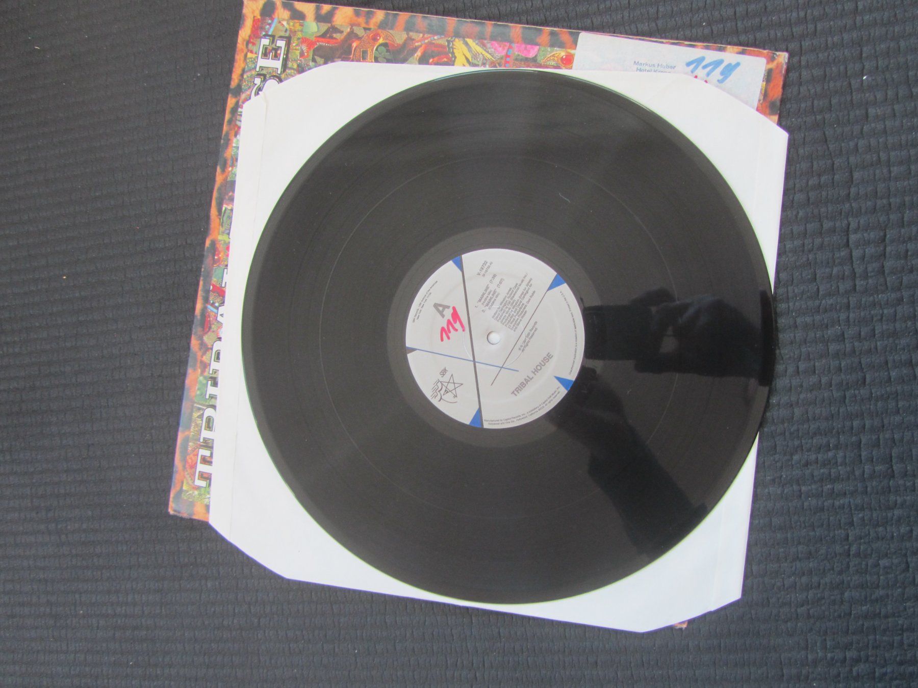 Vinyles: MAINLINE:  Tribal House – D'occasion à Seengen par mikelele 1