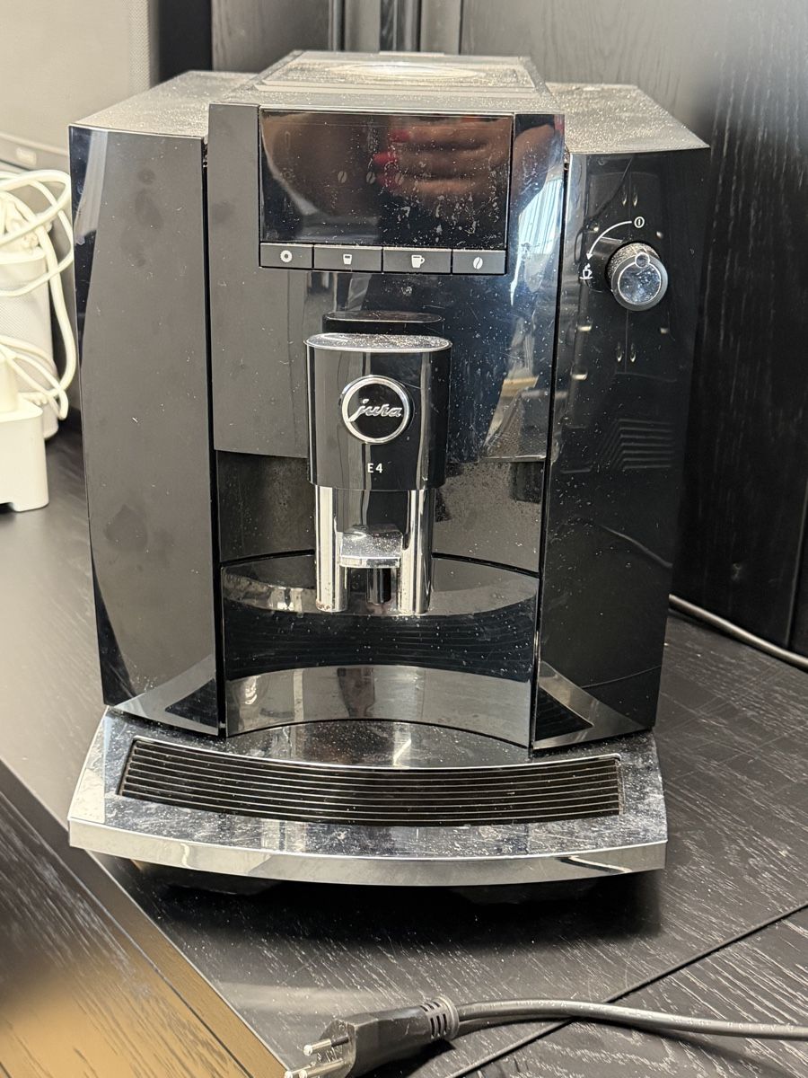 Jura Macchine per caffè & Macchine per espresso: Jura Kaffeemaschine – Usato da Kollbrunn venduto da Jani2015 4