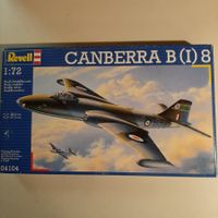 1528 ... E.E. Canberra B (I) 8 ... Revell 04104